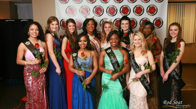 Rose Gala Introduces Candidates to Sponsors